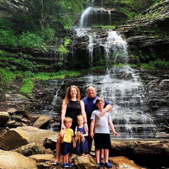 Meet your Posher, Rachel - Picture 1 of 1